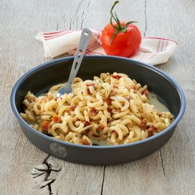 Trek'n Eat Salmon Pesto with Pasta gyorsétel 160 g