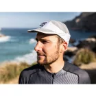 Compressport Ice Cap futósapka jégtartó zsebbel