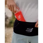 Compressport Freebelt Pro 2.0 futóöv bottartóval, rajtszámtartóval