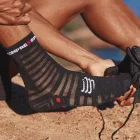 Compressport Pro Racing Socks V4.0 Ultralight Run High Cut futózokni
